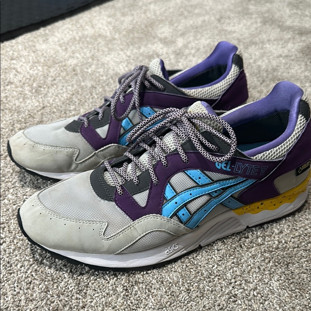 ASICS Gel-Lyte V Sneakers - Purple and Blue